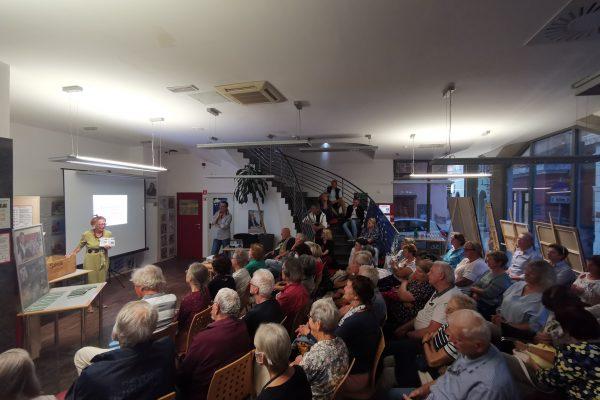 Lunedì porte aperte