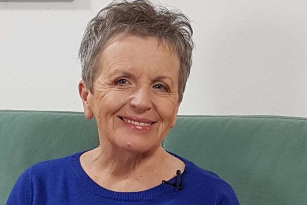 Literarni večer: Milena Miklavčič – Ogenj, rit in kače, niso za igrače